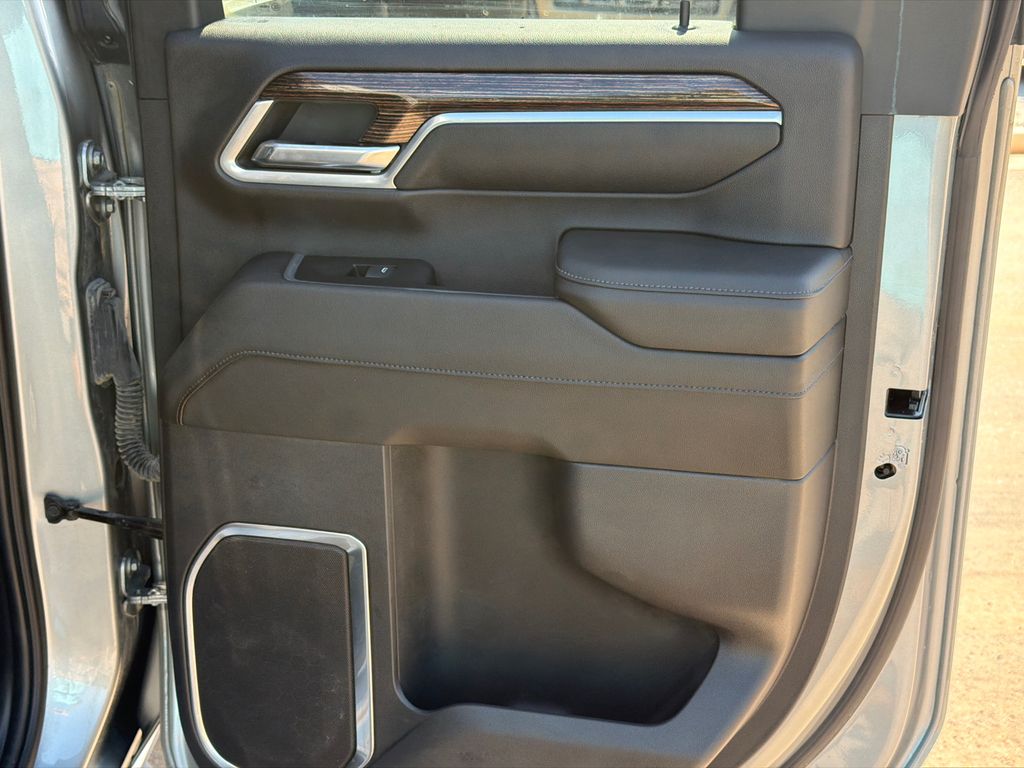 Used 2024 Gray GMC SLE image 16
