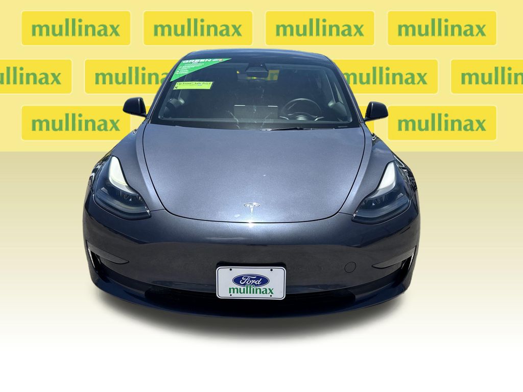 Used 2023  Tesla Base image 9