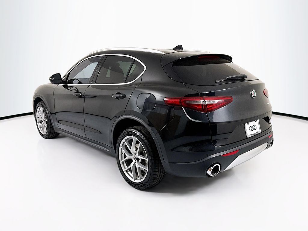 Thumbnail: 2018 Alfa Romeo Stelvio - 7
