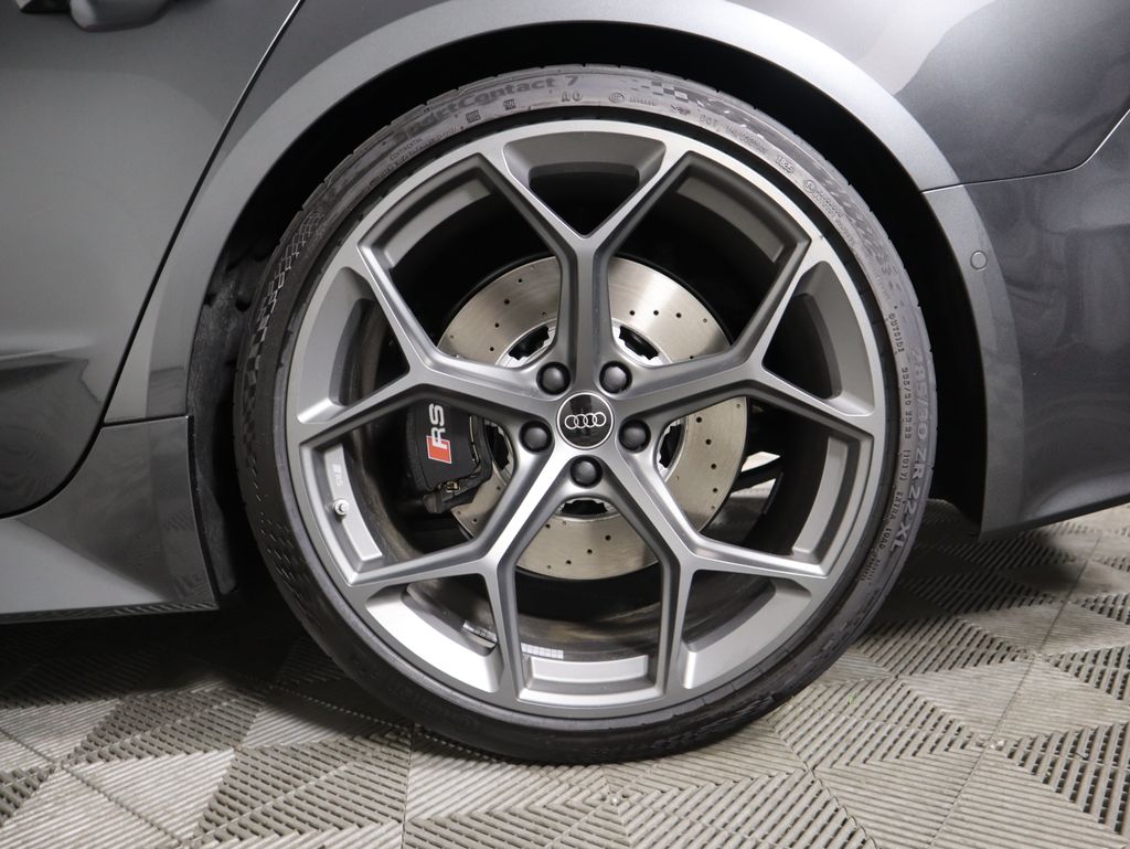 Thumbnail: 2026 Audi RS 7 - 32