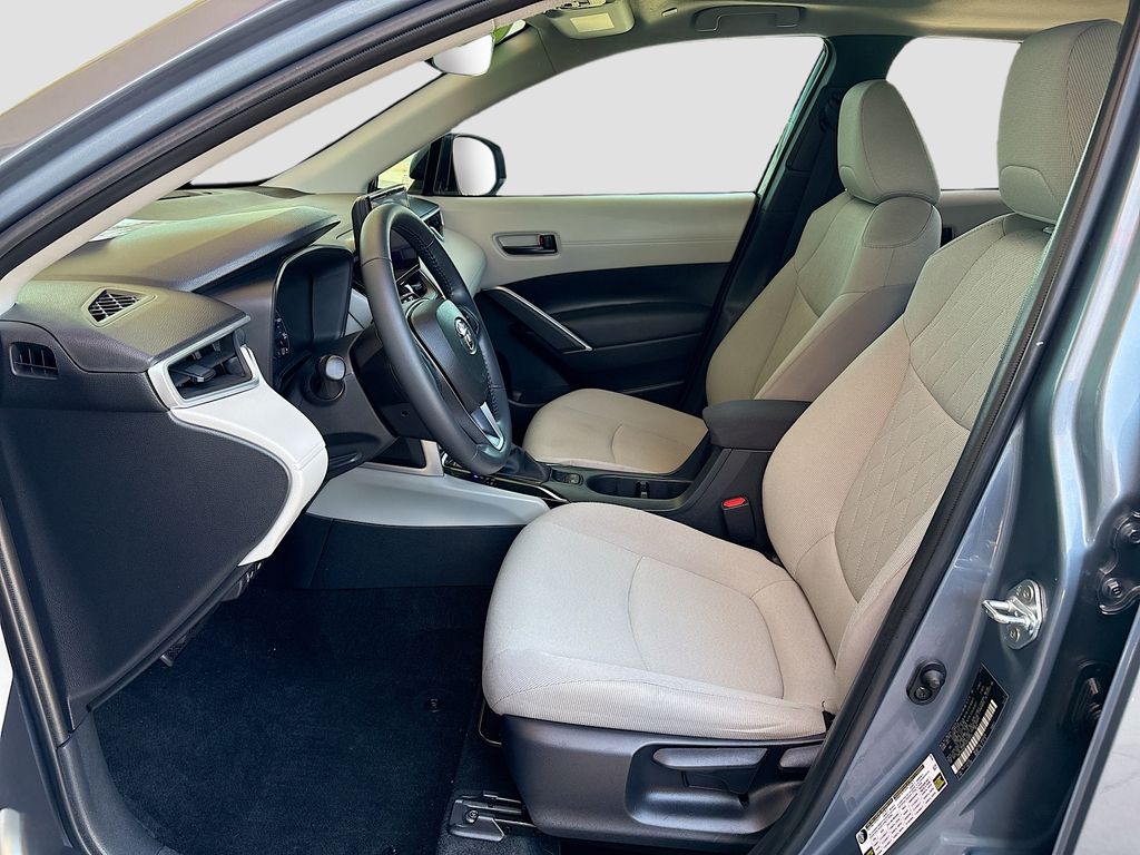 Thumbnail: 2023 Toyota Corolla Cross - 19