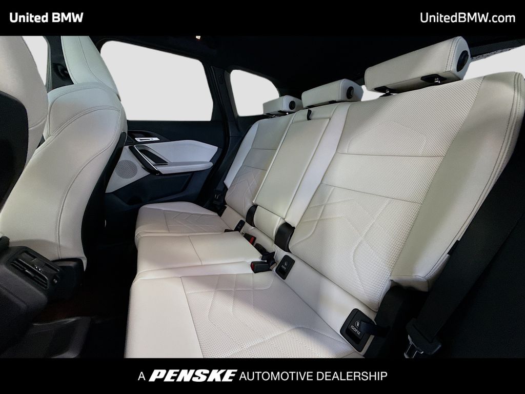 Thumbnail: 2026 BMW X1 - 13