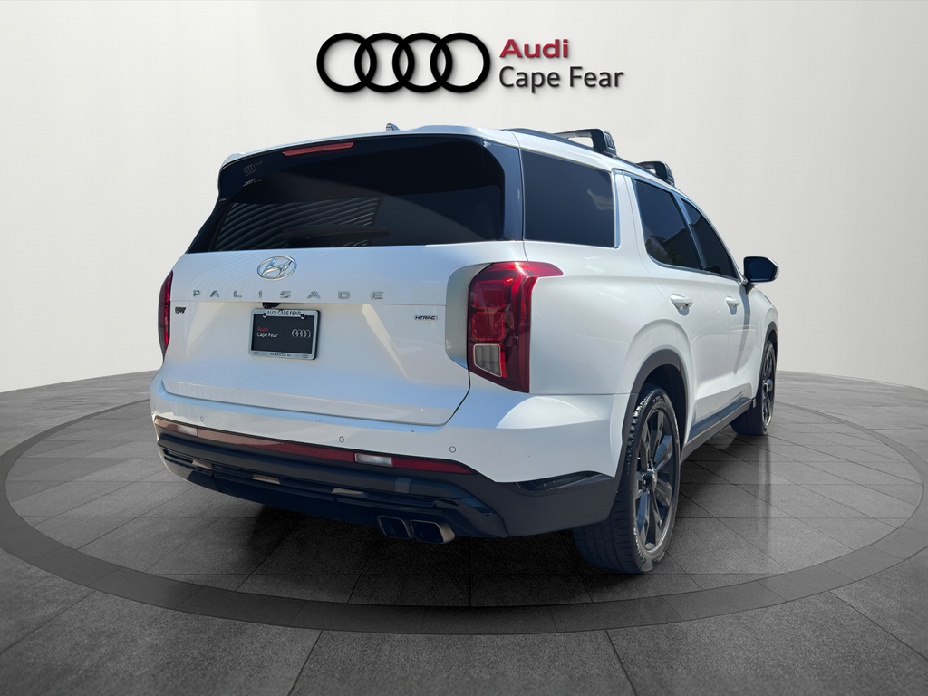 View vehicle photo 5
