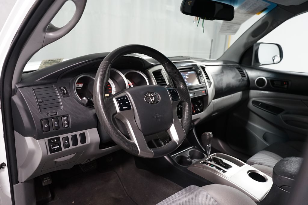 Thumbnail: 2013 Toyota Tacoma - 7