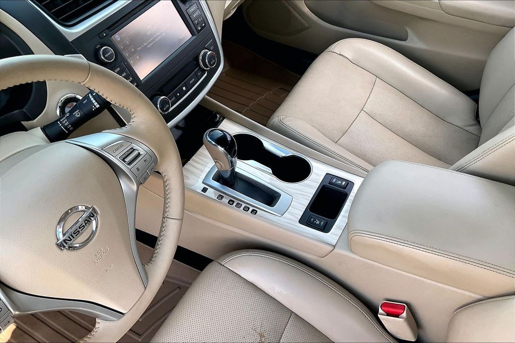 Used 2016 Nissan Altima Sedan