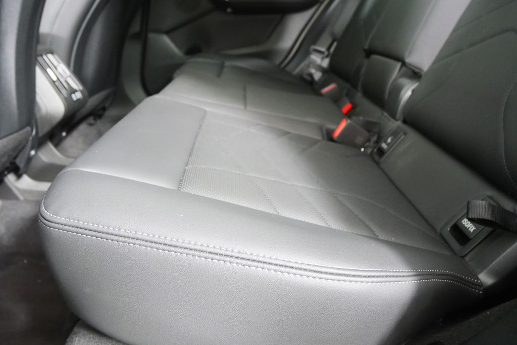 Thumbnail: 2025 BMW X1 - 14