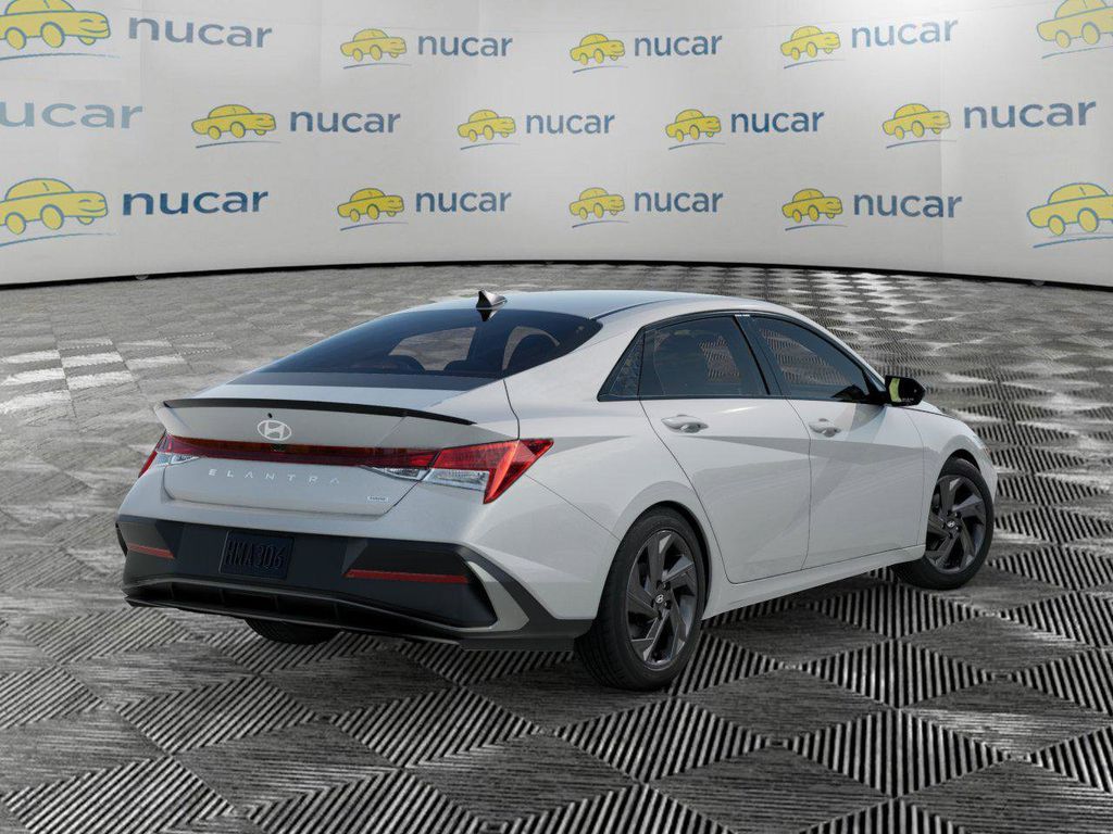 2026 Hyundai Elantra Hybrid — photo 4