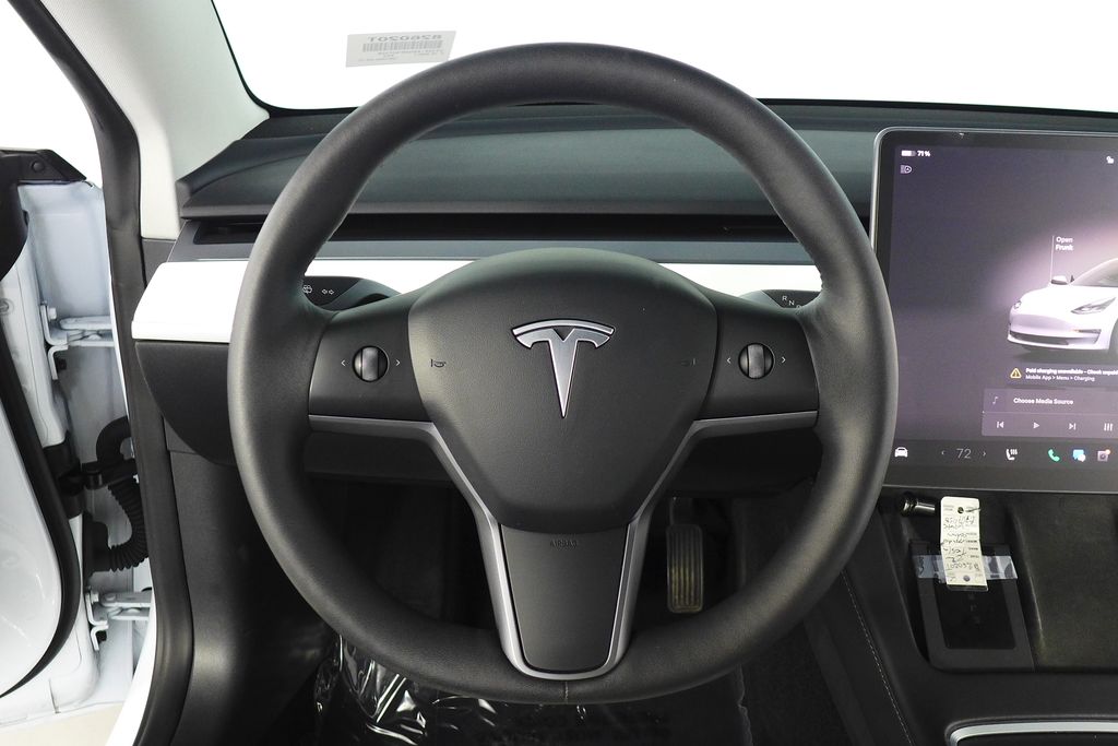 Thumbnail: 2022 Tesla Model 3 - 27