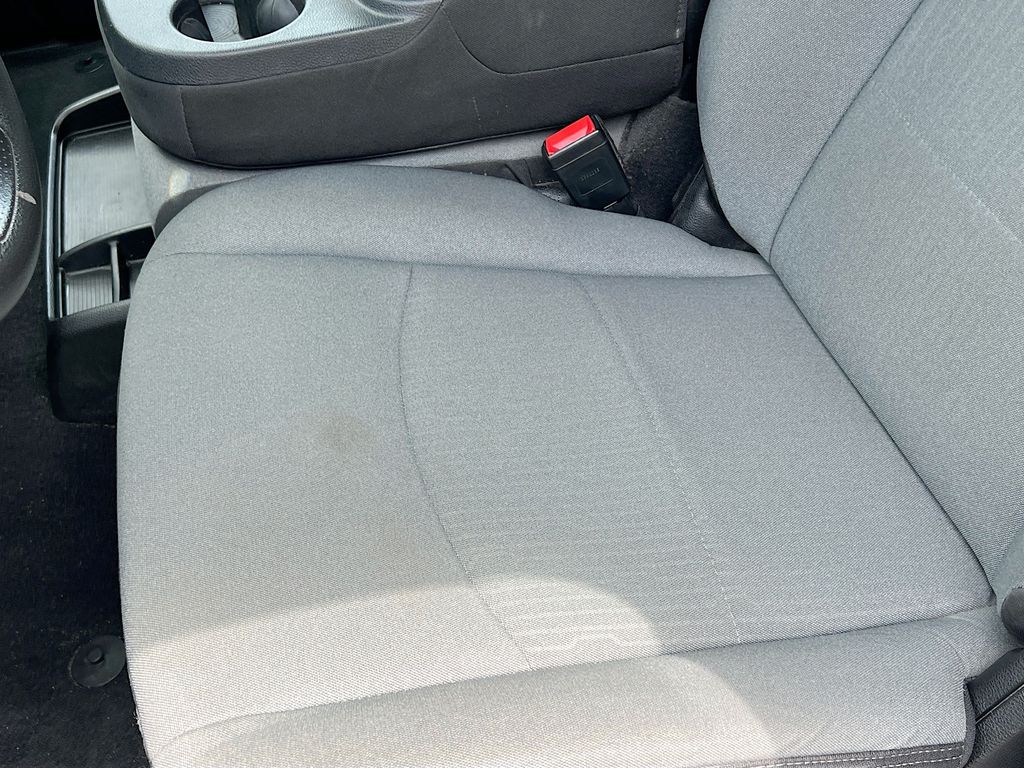 Used 2022 White Ram Big Horn image 19
