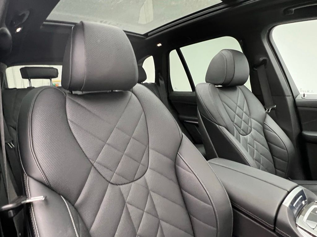 Thumbnail: 2025 BMW X5 - 7