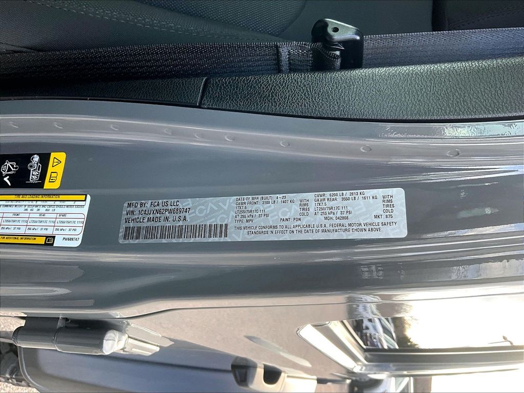 2023 Jeep Wrangler — photo 34