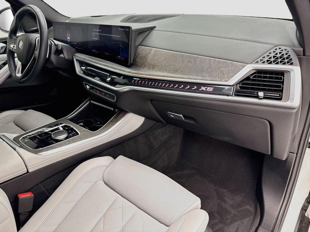 Thumbnail: 2024 BMW X5 - 16