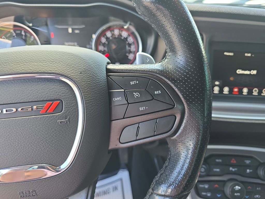 2022 Pitch Black Clearcoat Dodge Challenger R/T RWD Coupe
