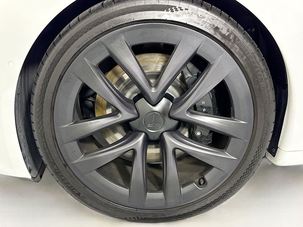 Thumbnail: 2022 Tesla Model S - 31