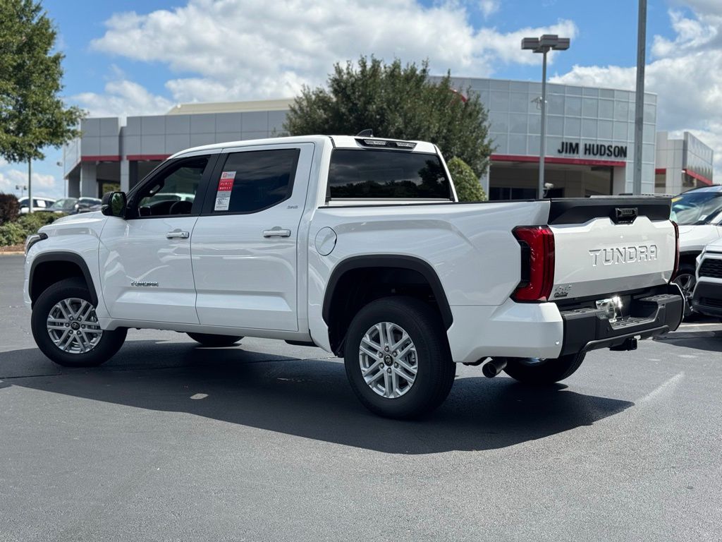 2026 Toyota Tundra SR5 CrewMax photo 7