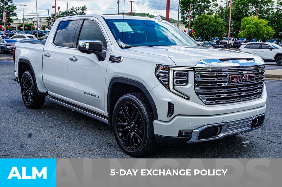 Used 2024 White GMC Denali image 4