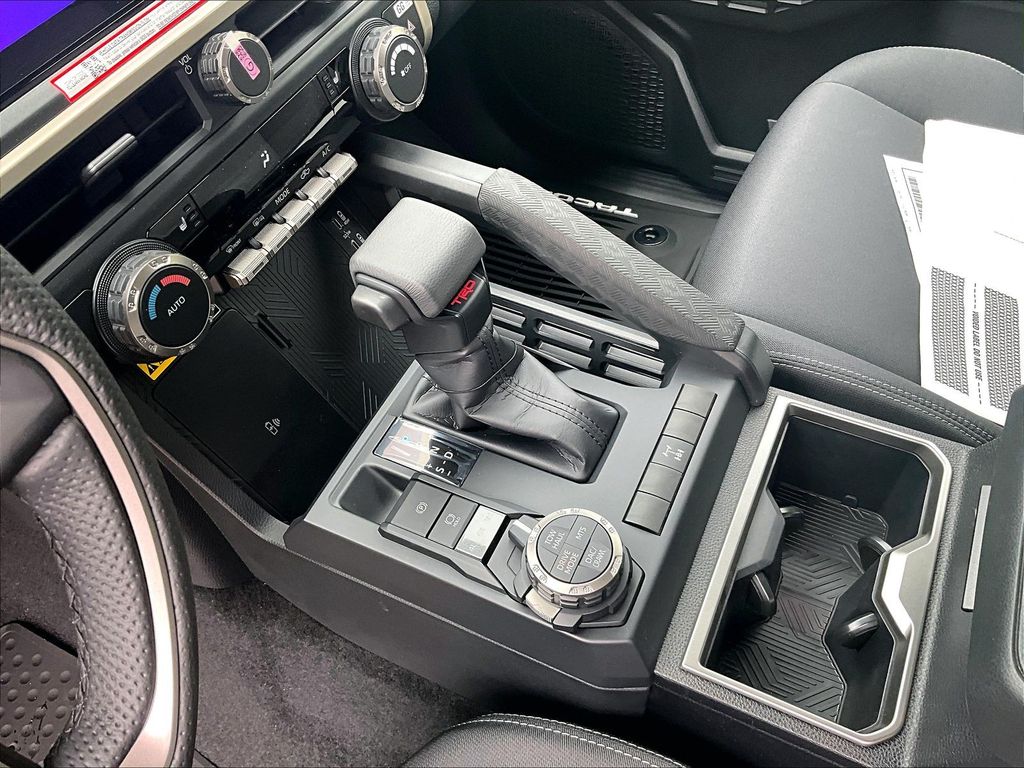 2026 Toyota Tacoma Hybrid — photo 14