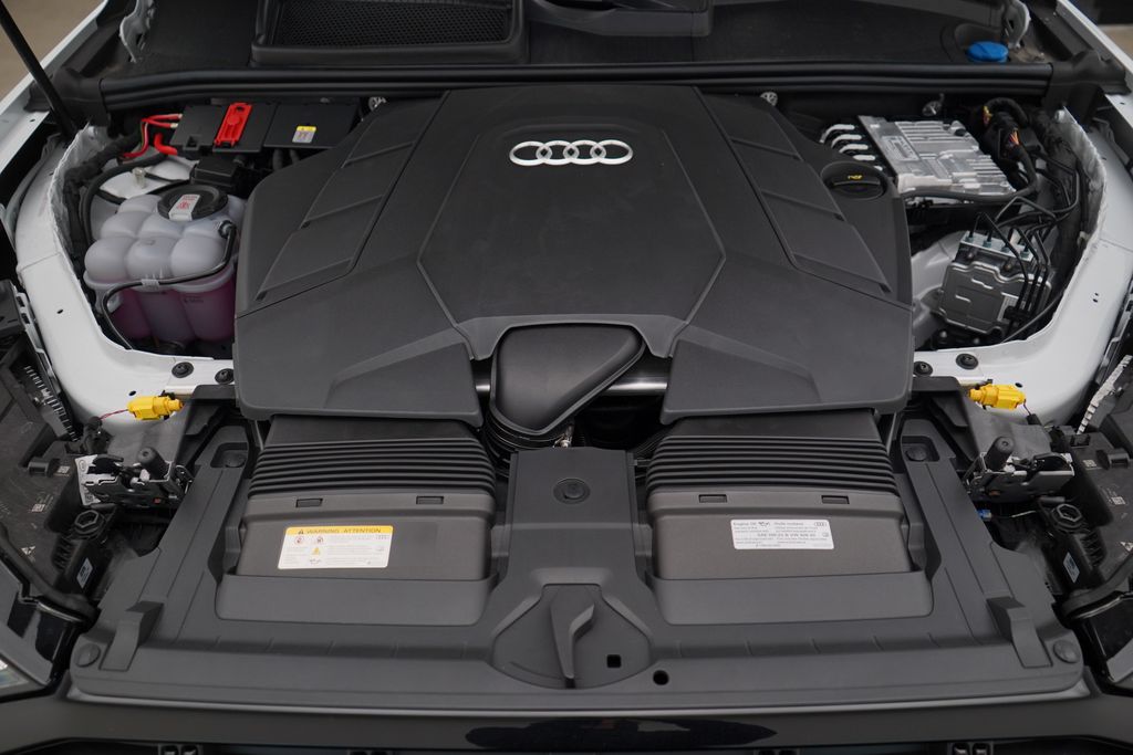 Thumbnail: 2026 Audi Q7 - 12