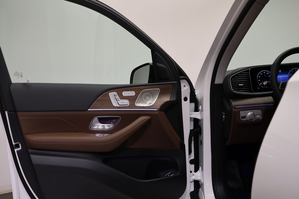 Thumbnail: 2026 Mercedes-Benz GLE - 31