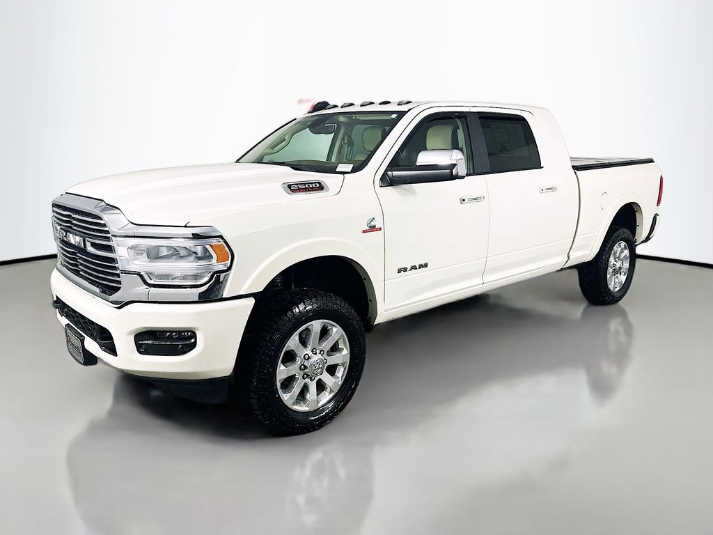 Used 2022 White Ram Laramie image 3