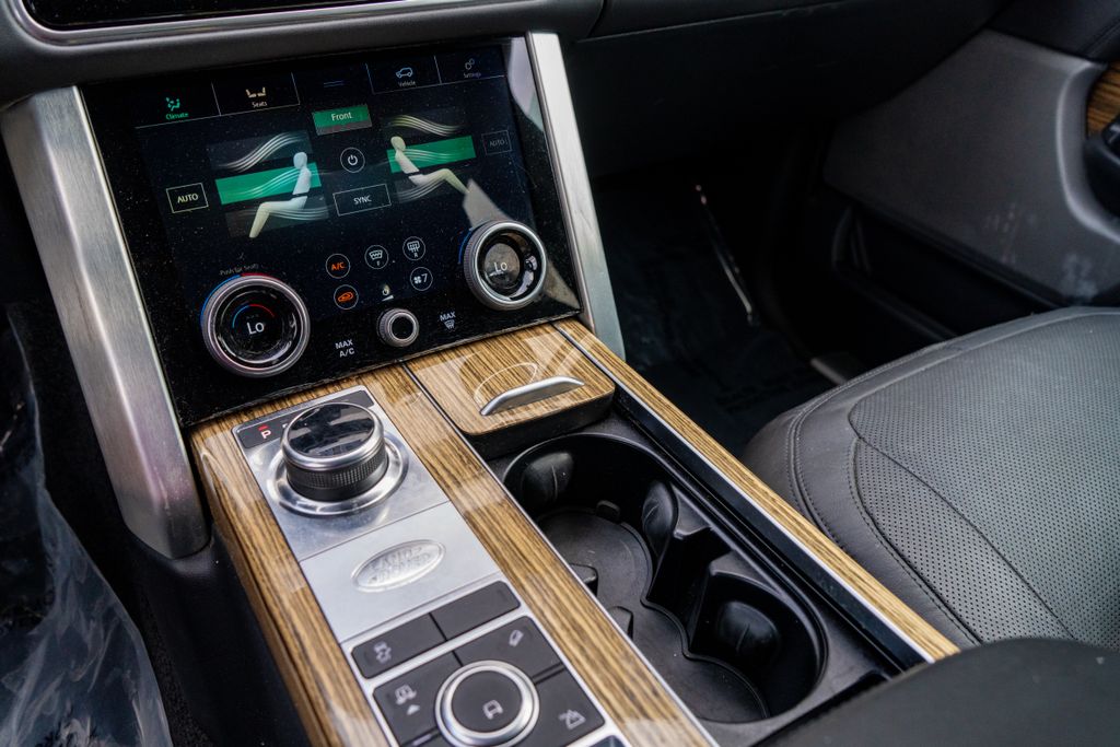 2018 Land Rover Range Rover 3.0L V6 Supercharged HSE White at Genesis of Spring