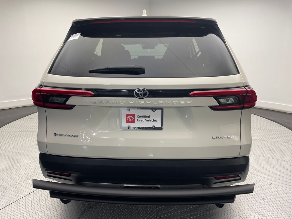 2024 Toyota Grand Highlander Limited 6