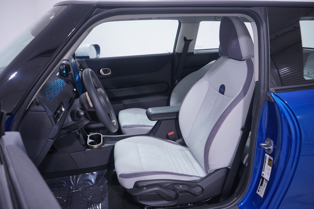 Thumbnail: 2025 MINI Cooper - 7