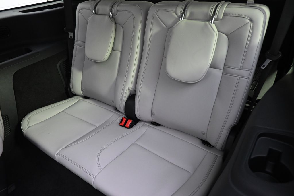 New 2026 White Lincoln Reserve image 22