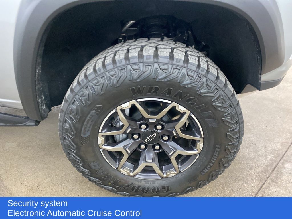2024 Chevrolet Colorado ZR2 photo