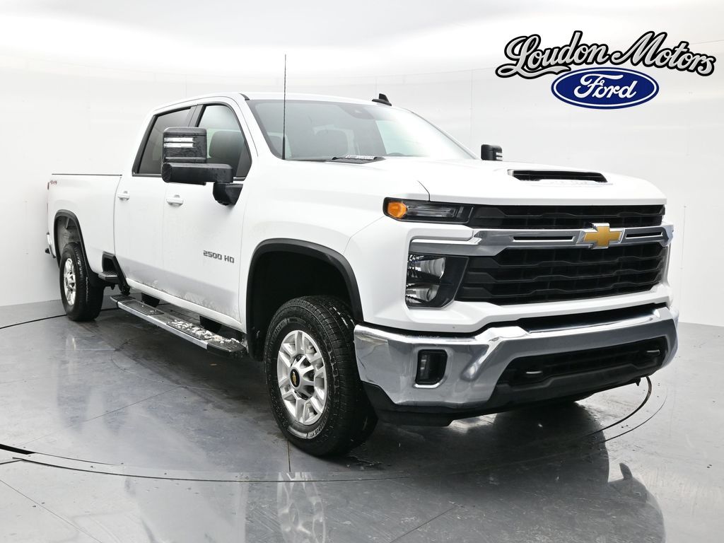 2025 Chevrolet Silverado 2500HD LT Crew Cab 4WD