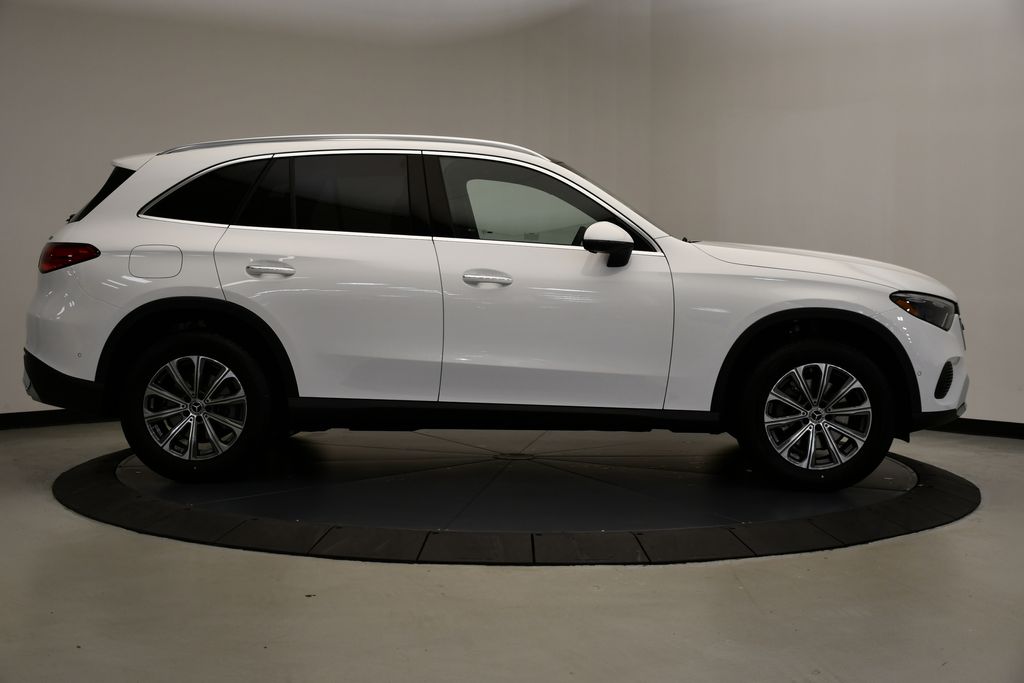 2025 Mercedes-Benz GLC 300 6