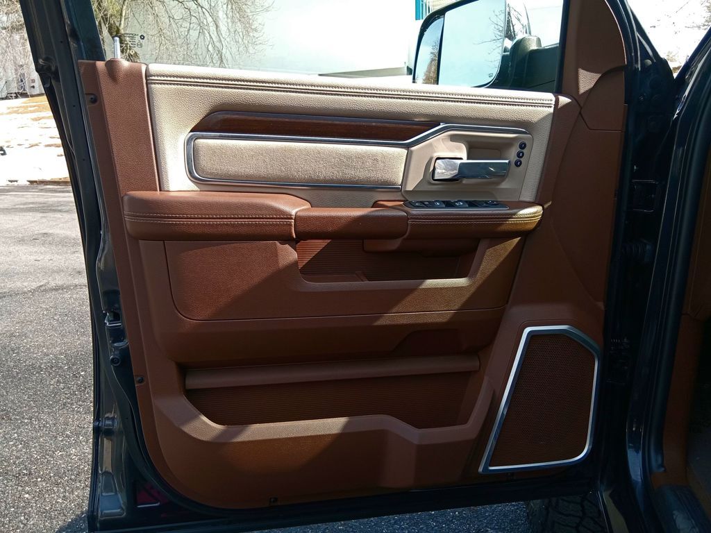 2022 Ram 2500 Laramie Crew Cab 4x4 6'4" Box