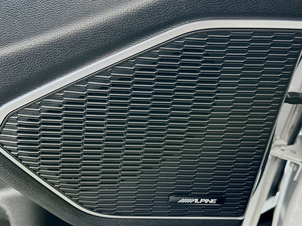 Thumbnail: 2022 Jeep Grand Cherokee L - 18