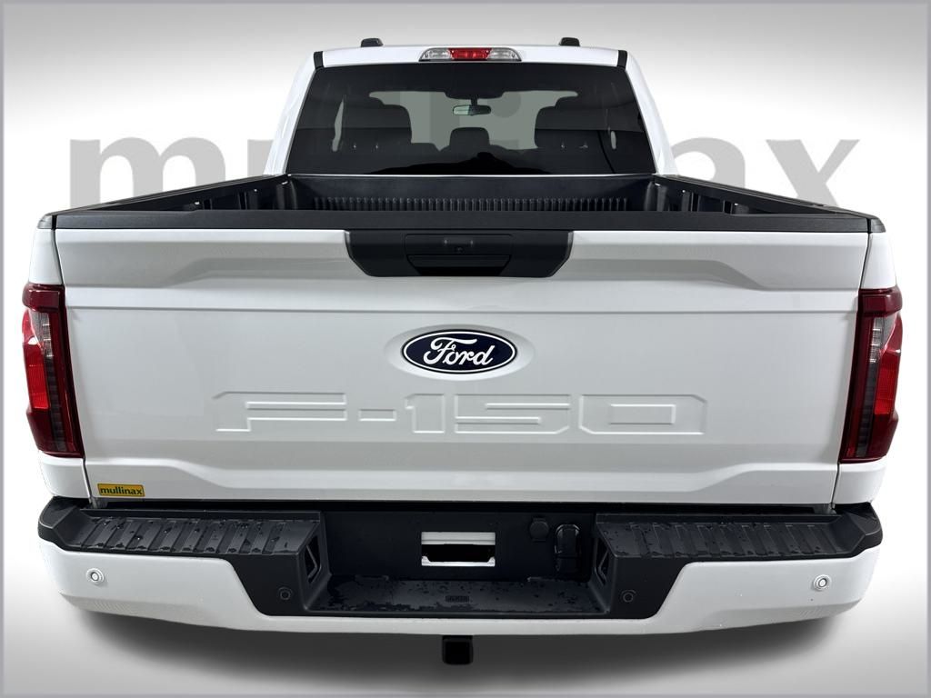 2025 Ford F-150 STX photo 10