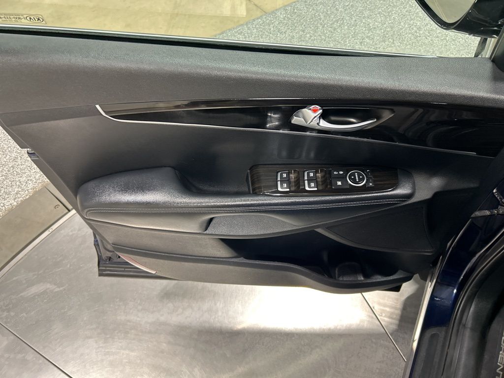 used 2020 Kia Sorento car, priced at $17,257