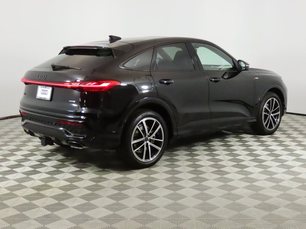 Thumbnail: 2026 Audi Q5 - 5