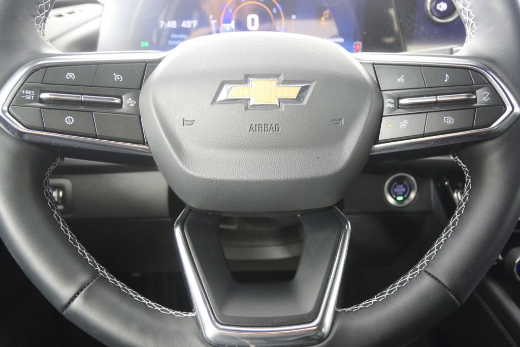Thumbnail: 2025 Chevrolet Traverse - 24