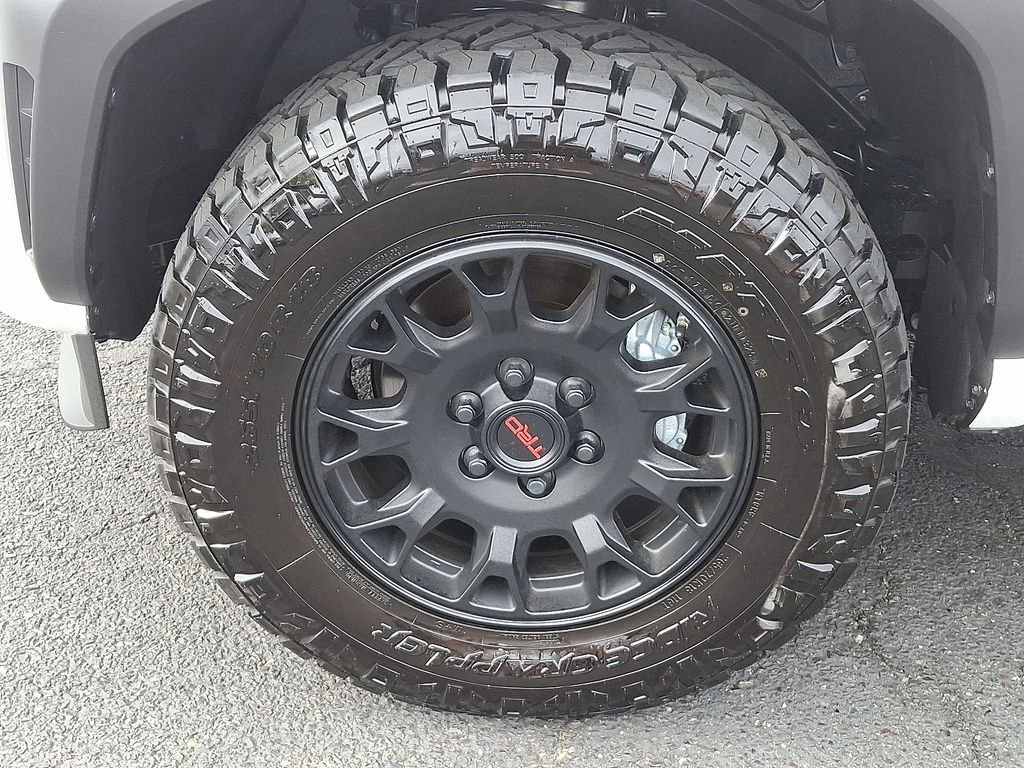 Thumbnail: 2025 Toyota 4Runner - 8
