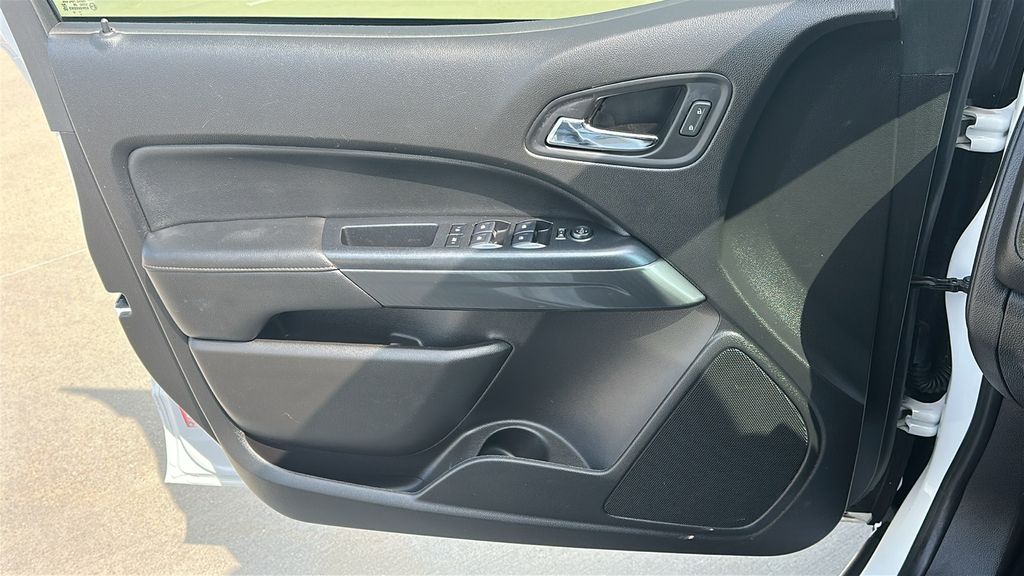2021 GMC Canyon AT4 w/Leather White at AutoSavvy Houston Southwest