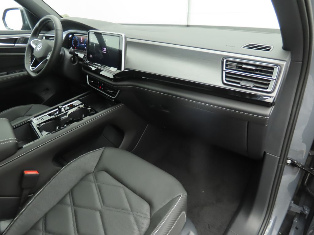 Thumbnail: 2026 Volkswagen Atlas - 17