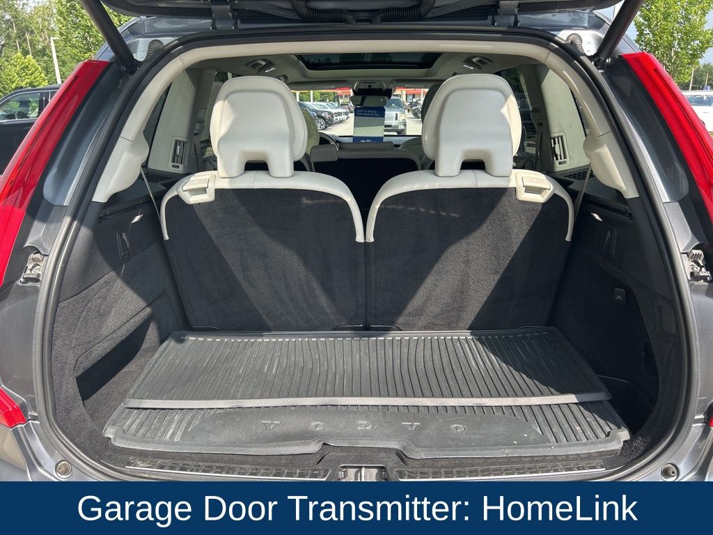 2019 Volvo XC90 T6 Momentum