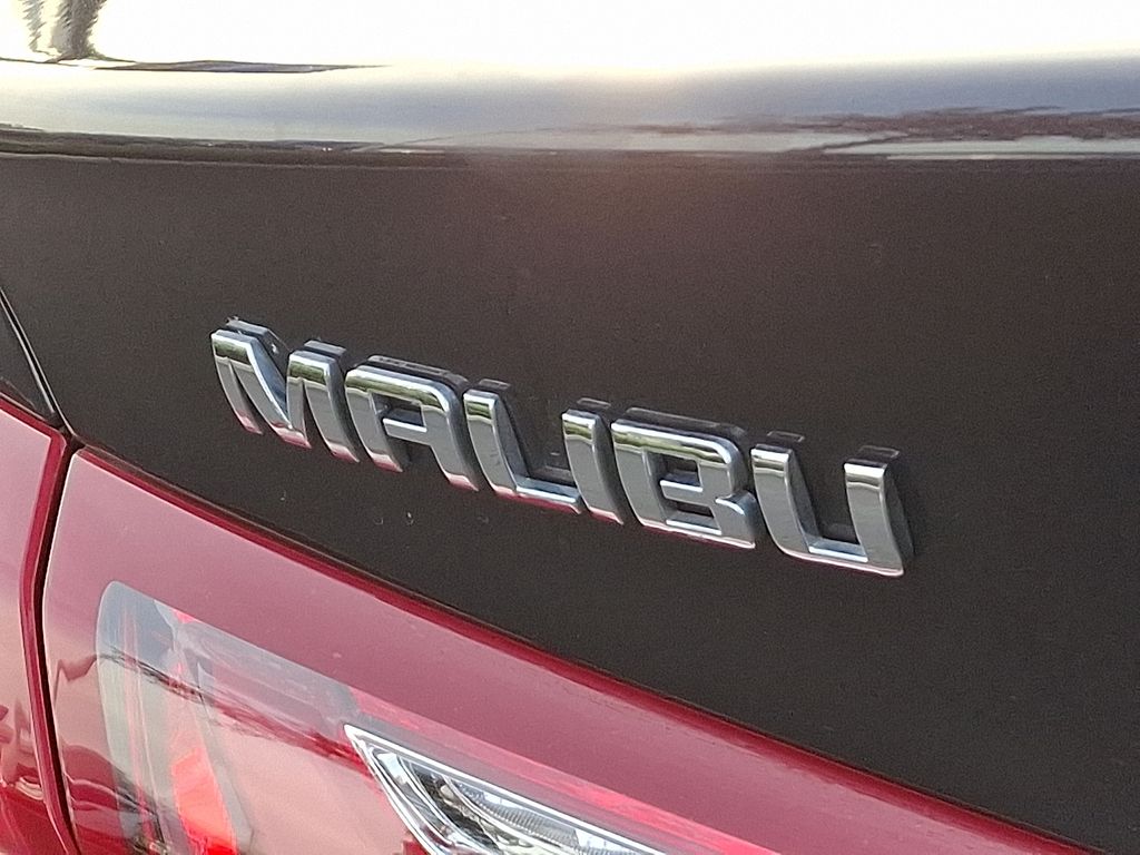 Thumbnail: 2022 Chevrolet Malibu - 30