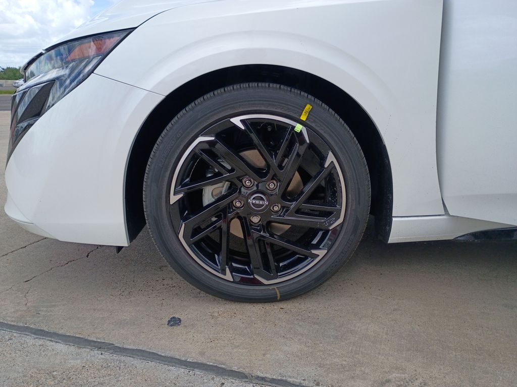 New 2026 White Nissan SR image 27