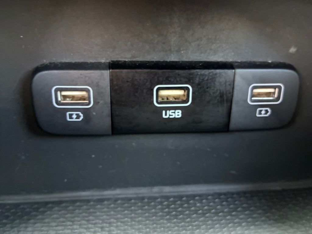 Used Car 2024 Kia Carnival  Lx For Sale Under $30,000 In Austin, Texas