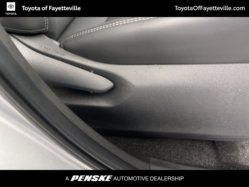 Thumbnail: 2025 Toyota RAV4 - 9