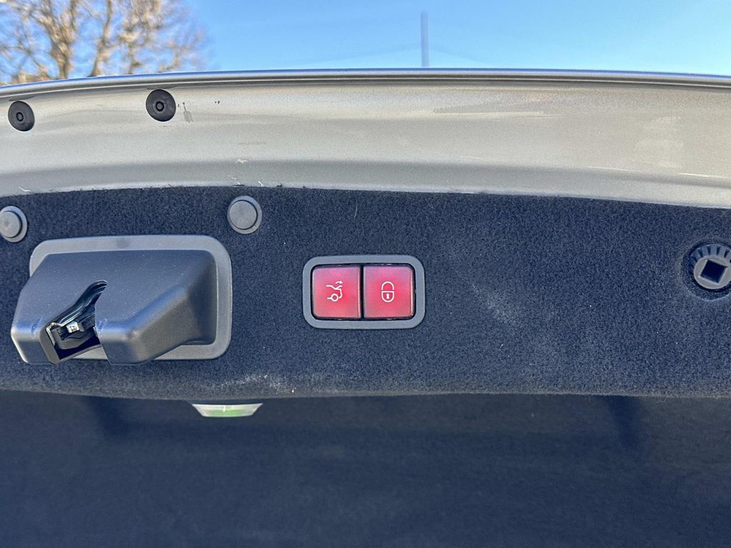 Thumbnail: 2016 Mercedes-Benz S-Class - 29