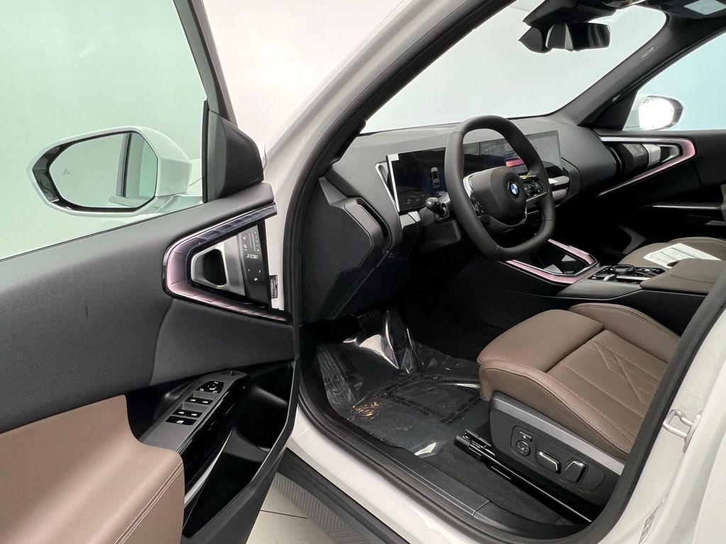 Thumbnail: 2026 BMW X3 - 21