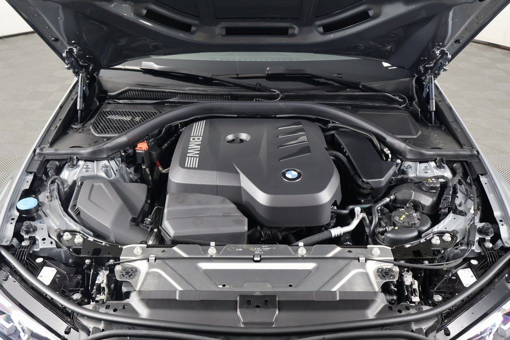 Thumbnail: 2026 BMW 3 Series - 9