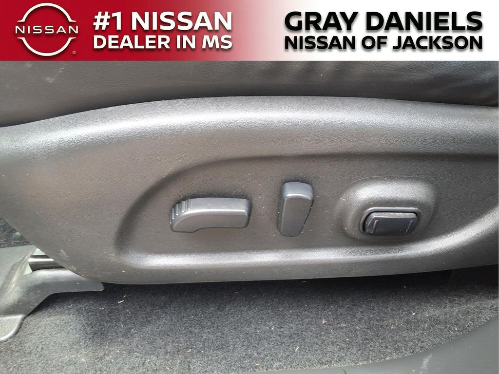 Used 2017 Nissan Pathfinder SUV