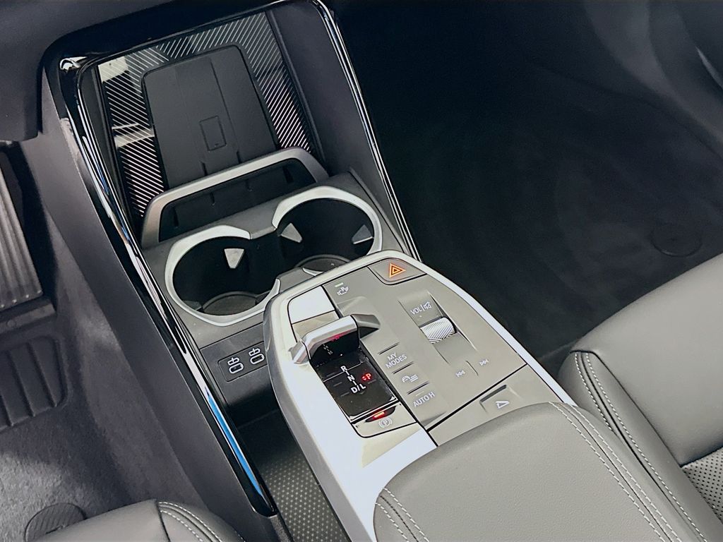 Thumbnail: 2025 BMW X1 - 16